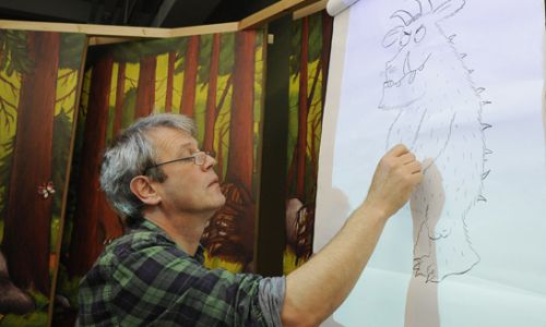 Axel Scheffler draws The Gruffalo for you - live!