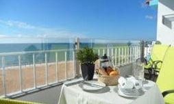 One Week in a Luxury Two-Bed apartment on the beach at Marmacao De Pera, Algarve, Portugal