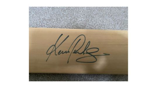 Kevin Pietersen signed cricket bat
