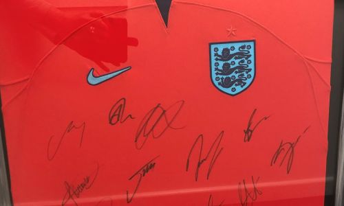 Signed and framed England Mens Shirt